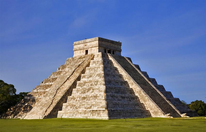 Piramide di Kukulkan Chichén Itzá